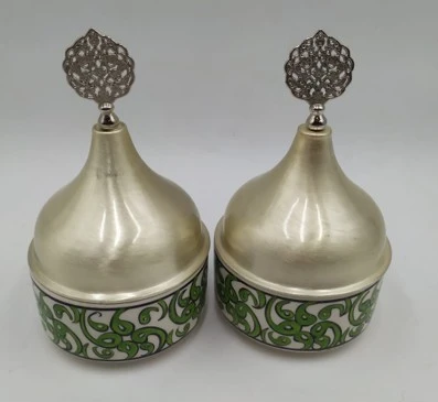 زوج قدر سكر تركي مع غطاء