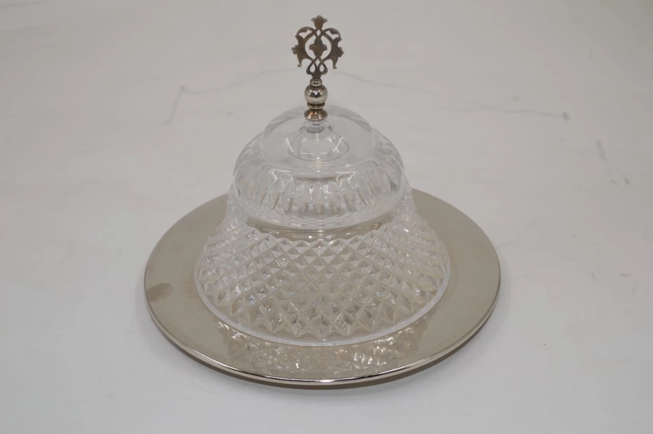 طبق نحاسي مطلي بالفضة