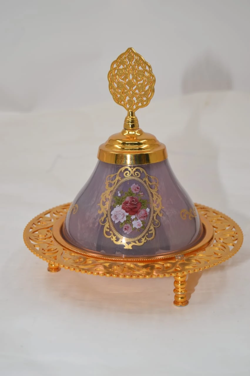 طبق حلوى مذهب