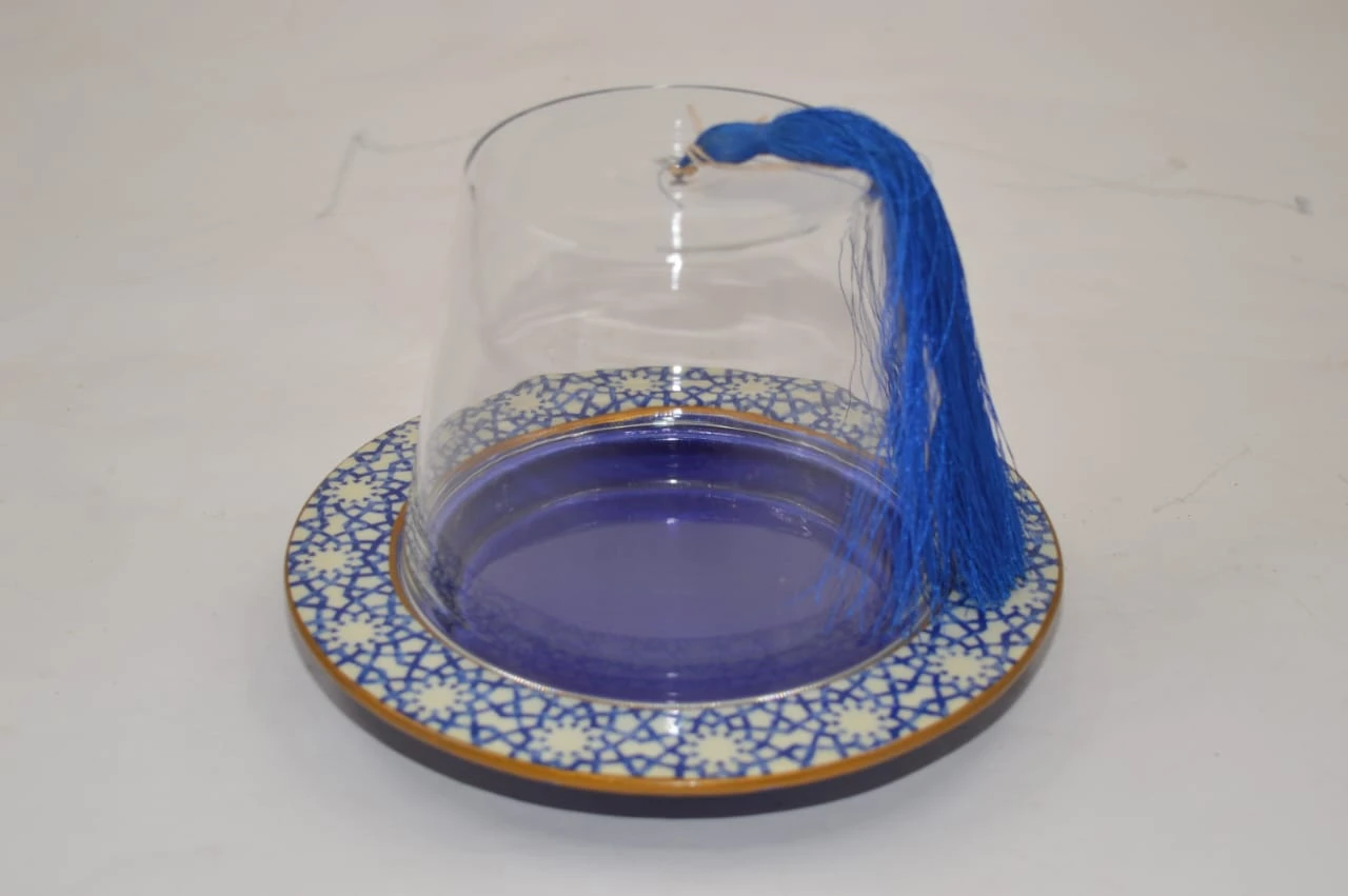 أطباق الحلوى الخزفية