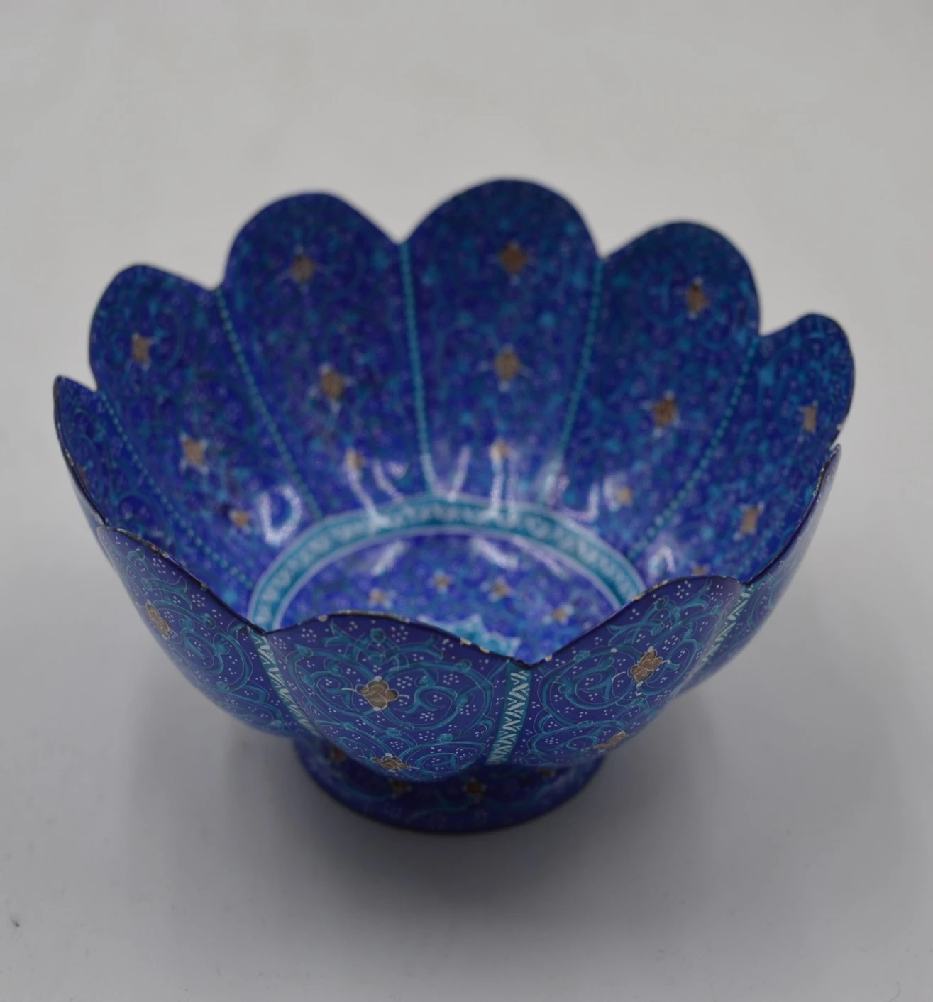 وعاء ذو ​​قاعدة