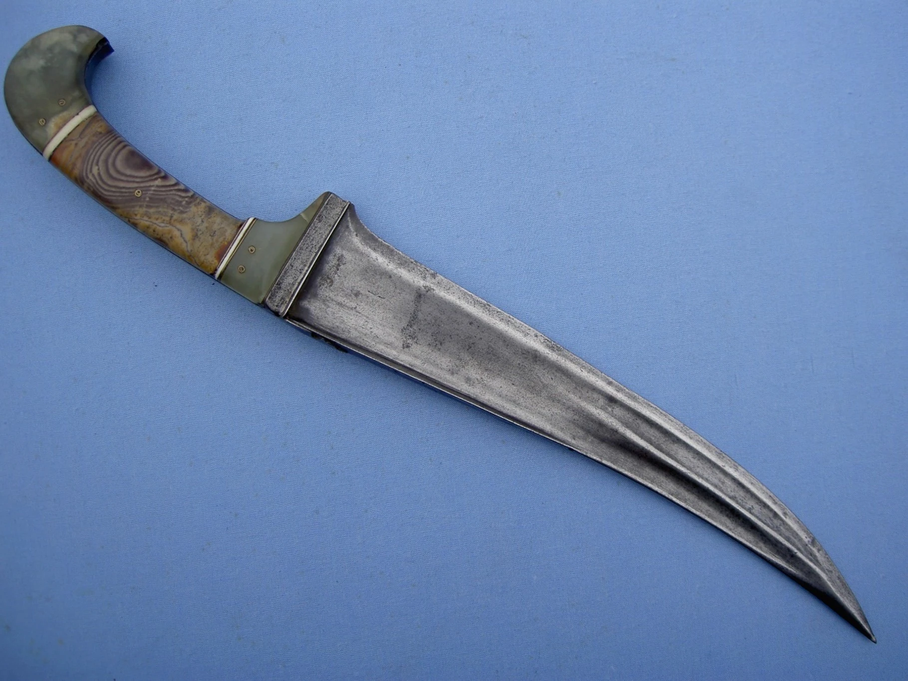 خنجر بيش قبز هندي  أوائل القرن