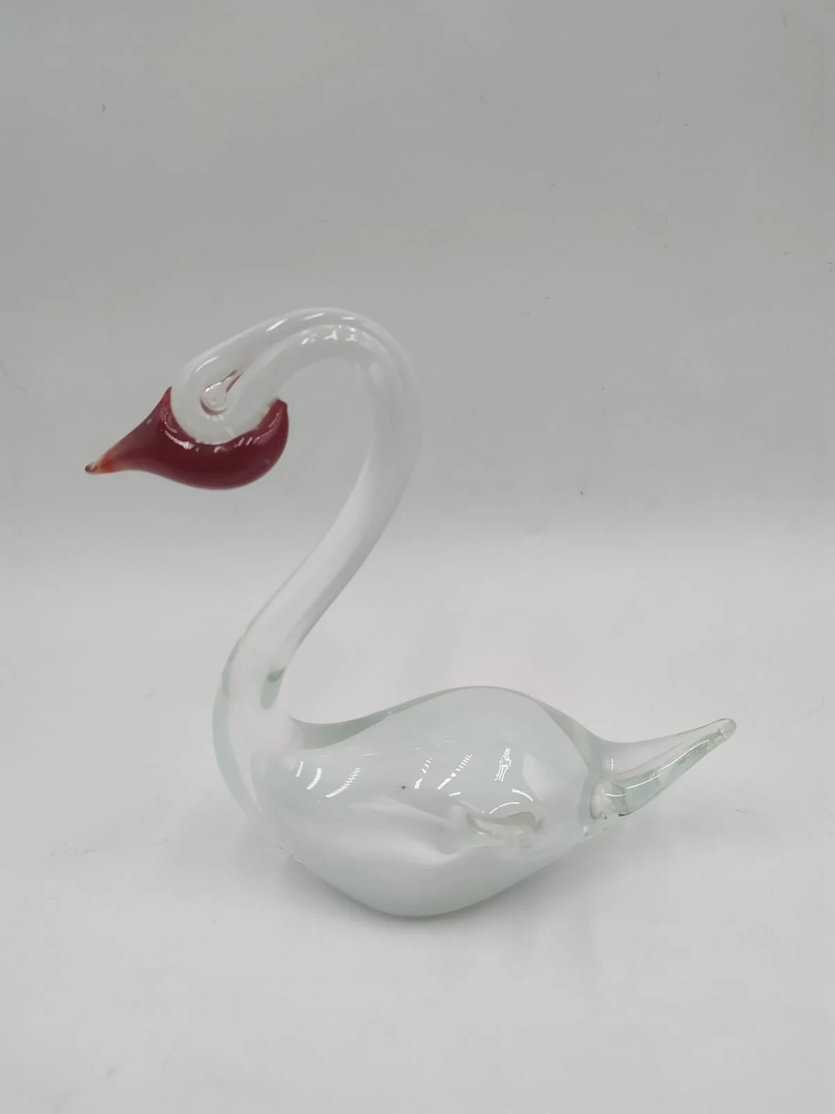 البجعة المنفوخة يدويًا