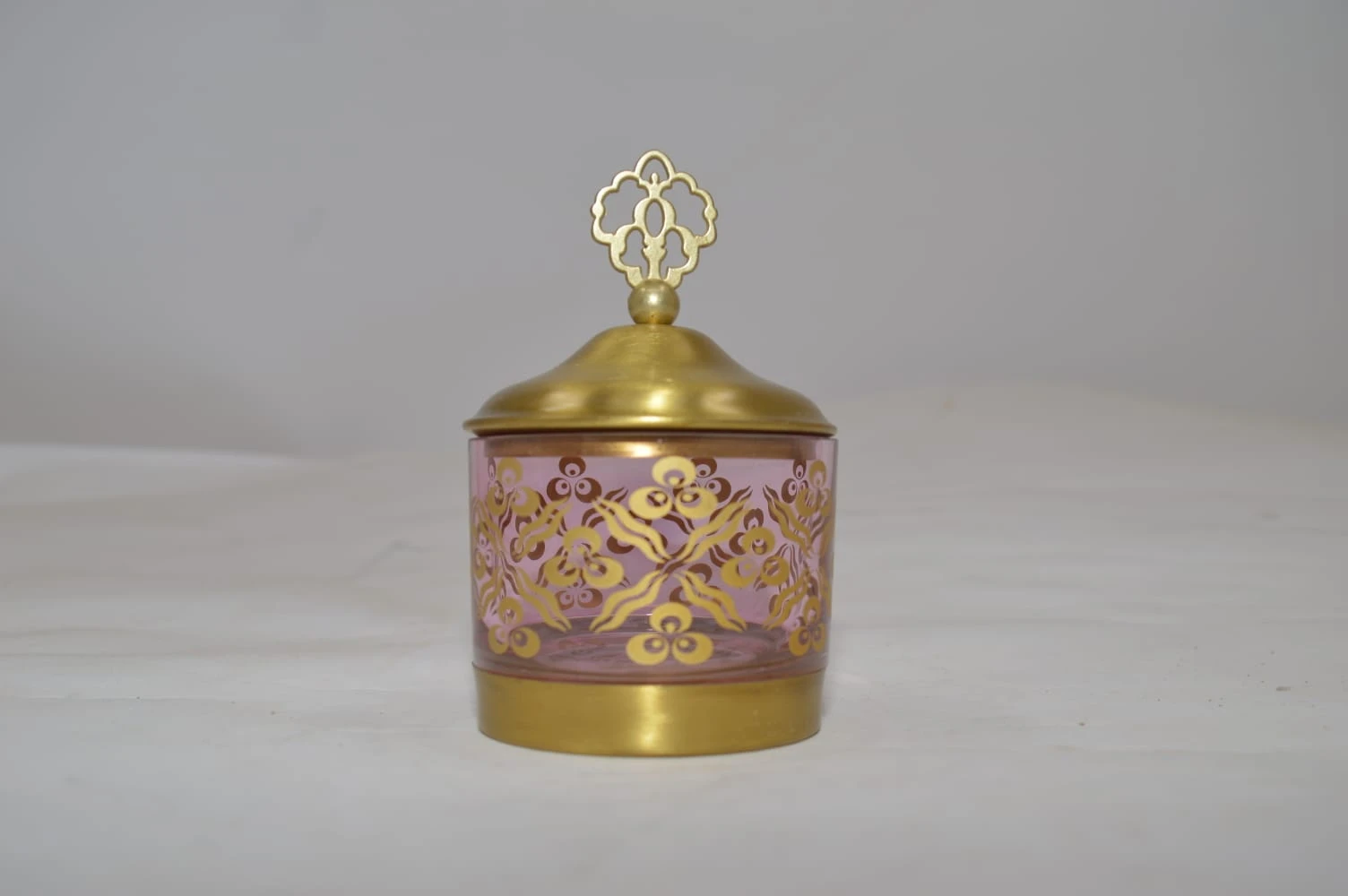 طبق حلوى سينتيماني متعدد الألوان