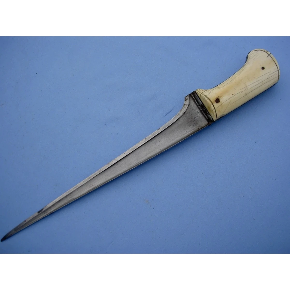An Indian Dagger Pesh kabz