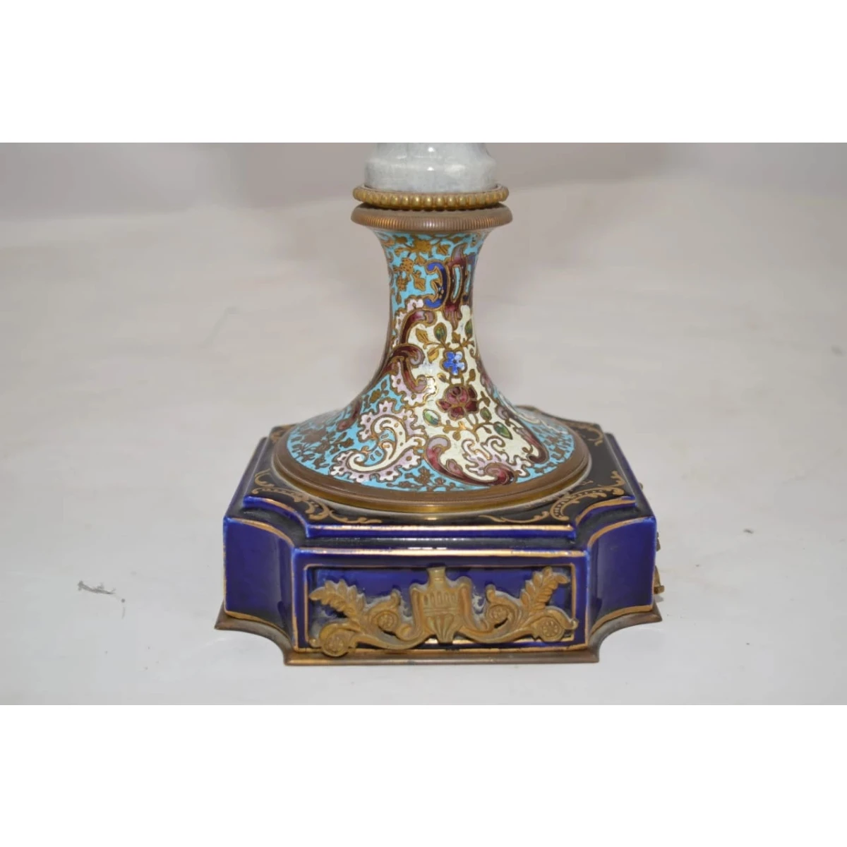 Lot of Sèvres-Style Cloisonné-Mounted Porcelain Vase and Centrepiece