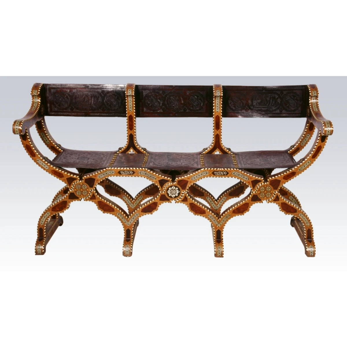 Sofa and two chairs set