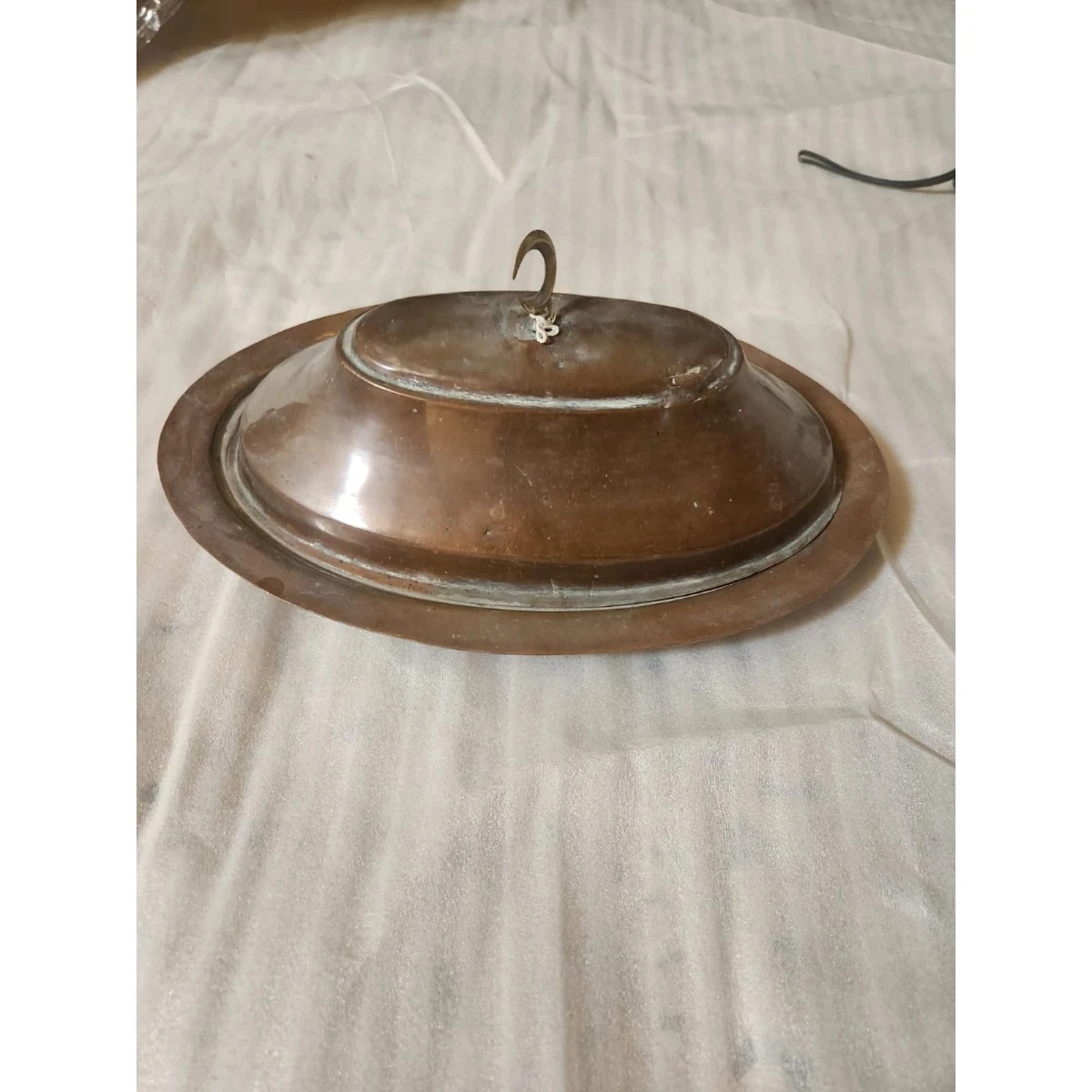 Candy dish with lid